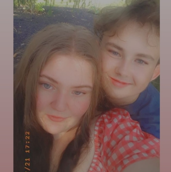 Meet your Posher, Mildred - Picture 2 of 2